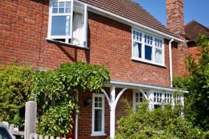 Gallery image of Traditional New Forest cottage in Brockenhurst. in Brockenhurst