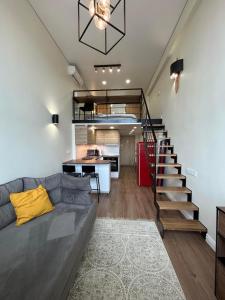 Posezení v ubytování Stylish&Cozy Loft Žuvėdra near City Center