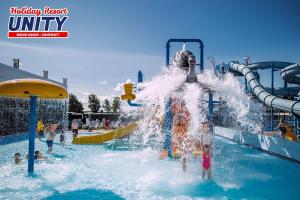 Bazén v ubytování 37 Unity Beach Brightholme Brean Pets stay free nebo v jeho okolí