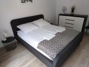 Posteľ alebo postele v izbe v ubytovaní MAK Apartment Grobla - free parking - 3 rooms