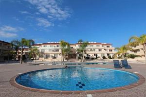 Bazén v ubytování Nissi 3 Pool View Apartment nebo v jeho okolí