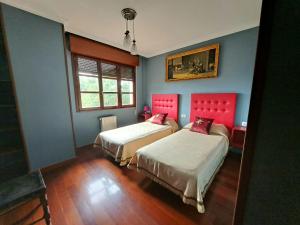 Foto dalla galleria di Casa Chalet, Villa Elisa a Gijón