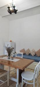 A seating area at Villa Elvira