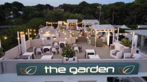 Сад в The Garden