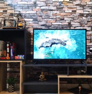 TV a/nebo společenská místnost v ubytování Mini House Volos