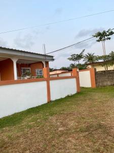 Ảnh trong thư viện ảnh của Oasis: Belle maison sur Libreville ở Libreville