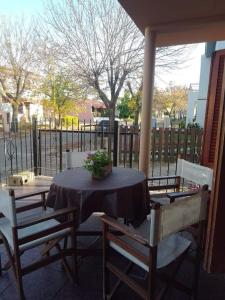 Μπαλκόνι ή βεράντα στο ALOJAMIENTO "Las Magnolias" 1 PB