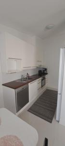 Kuhinja oz. manjša kuhinja v nastanitvi Apartment Iltarusko free parking