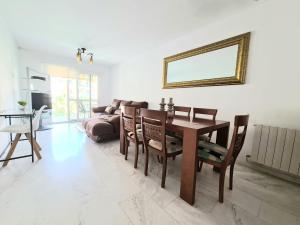 Część wypoczynkowa w obiekcie Apartamento 3 dormitorios Malaga (Teatinos)