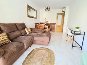 Część wypoczynkowa w obiekcie Apartamento 3 dormitorios Malaga (Teatinos)