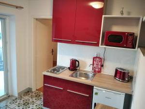 Fotografie z fotogalerie ubytování Apartments LukaS v destinaci Tisno