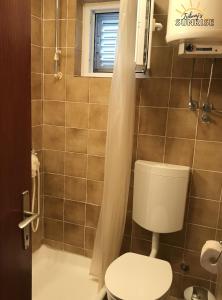 Ein Badezimmer in der Unterkunft Tribunj Sunrise