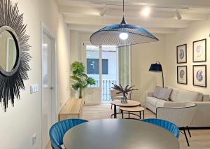 Apartamentos Soho Boutique Palillero的休息区