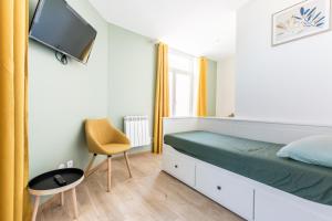 Fotografia z galérie ubytovania Cosy house 10P - 5 chambres -5 salles de bain - proche Lille et toutes commodités v destinácii Roubaix
