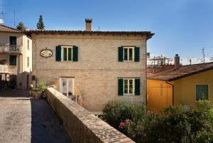 Το κτήριο όπου στεγάζεται  το bed & breakfast