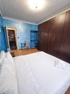 Ένα ή περισσότερα κρεβάτια σε δωμάτιο στο Torino Panoramic view Apartment +30 φωτογραφίες