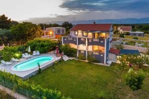 Πισίνα στο ή κοντά στο Villa Noemi