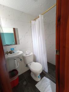 Koupelna v ubytování Hostal CañaLimeña