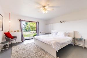 Katil atau katil-katil dalam bilik di 250 - Camano Vista Paradise