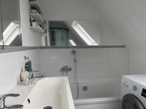 Gallery image of 5 Sterne Monteurwohnung, Ferienwohnung, mit Wallbox TOP Möbliert in Greven