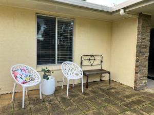 Balkón nebo terasa v ubytování Wrentree - Pet Friendly Inside 26B Laurel Tce