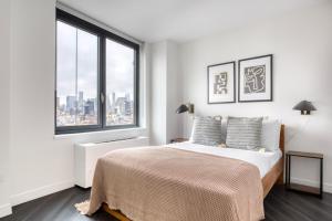 Gallery image of 1BR in Hip E Village w Doorman Gym NYC-150 in New York