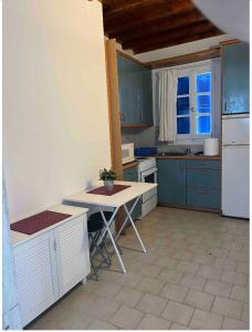 Gallery image of Veranda STUDIO Ornos in Ornos