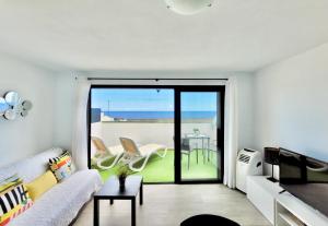 Część wypoczynkowa w obiekcie Summer Breeze Penthouse