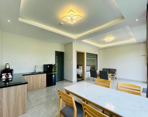 Kuchyň nebo kuchyňský kout v ubytování Sunflower Hotel & Resort