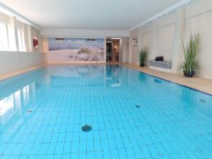 Bazén v ubytování Terrassenhaus, FeWo 32 nebo v jeho okolí + 10 fotografií