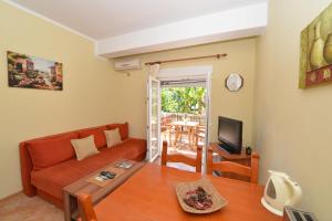 Zona d'estar a Apartments Popovic 2