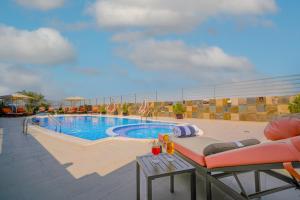 Icon Delux Hotel Apartments Al Barsha - Formerly Abidos内部或周边的泳池