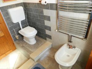 Ванна кімната в Apartment San