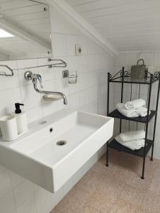 Koupelna v ubytování Apartment Školj
