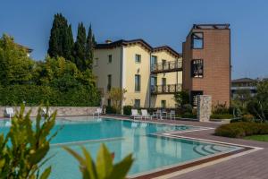 Photo de la galerie de l'établissement The Ziba Hotel & Spa, à Peschiera del Garda
