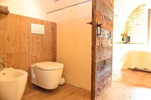 Baðherbergi á Agriturismo C'era Una Volta