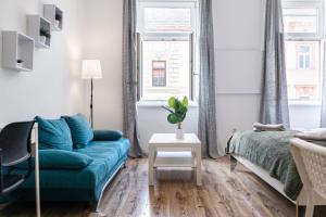 Część wypoczynkowa w obiekcie Affordable 2BR Apt- Connected to the whole city