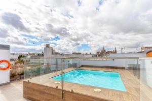 Bazén v ubytování Genteel Home Goyeneta nebo v jeho okolí