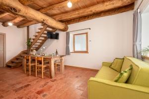 Χώρος καθιστικού στο LA TORRE DEL MANGHEN: Agri-alloggio indipendente