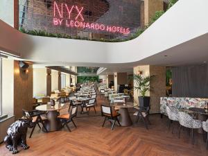 Restaurace v ubytování NYX Hotel Limassol