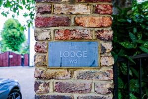 Gallery image of Artsy Serviced Apartments - Ealing in London