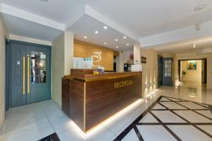 Hotel Siesta大厅或接待区