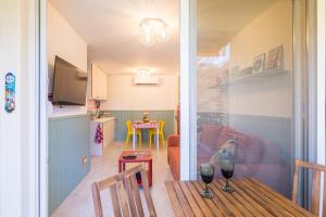 A television and/or entertainment centre at Balatonic Retro