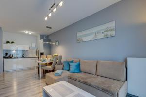 Η κουζίνα ή μικρή κουζίνα στο LM Apartamenty Mariacka Stare Miasto