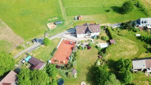 Letecký snímek ubytování Rašovka - Bílý dům