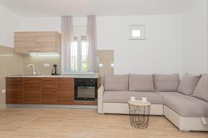 Kuchyň nebo kuchyňský kout v ubytování Holiday home Natalia