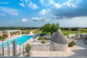 Hồ bơi trong/gần Acres Itria