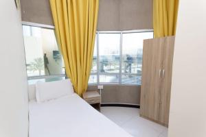 Gallery image of Nice Single Rooms for "girls" only in Dubai, Marina in Dubai
