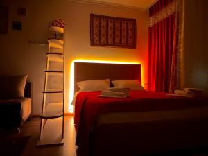 Postel nebo postele na pokoji v ubytování Raduga West 'Amber' Apartment + 13 fotografií