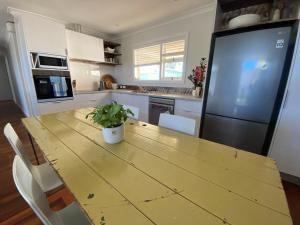 Η κουζίνα ή μικρή κουζίνα στο Nelson Cottage - relaxed retro, modern and original +13 φωτογραφίες